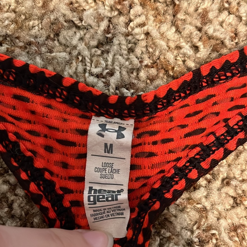 Workout top - Picture 3 of 7